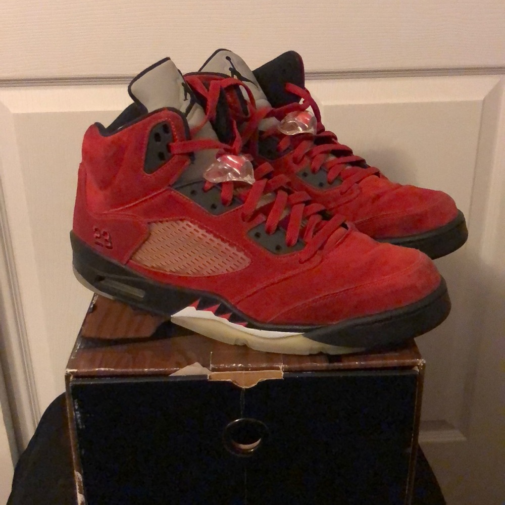 Raging Bull Retro 5